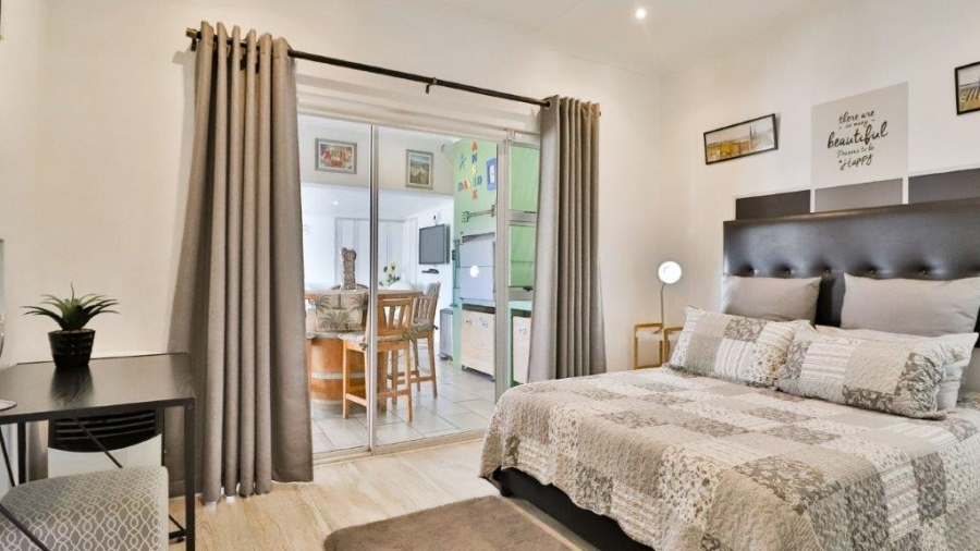 3 Bedroom Property for Sale in Bayview Western Cape